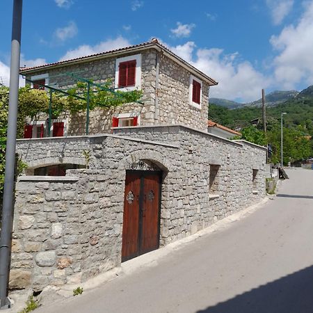 Villa Stone House In Buljarica à Petrovac Chambre photo