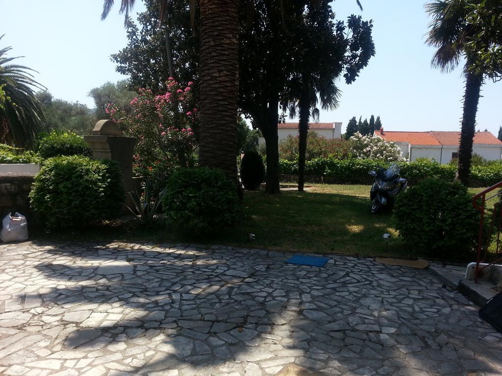 Villa Stone House In Buljarica à Petrovac Chambre photo