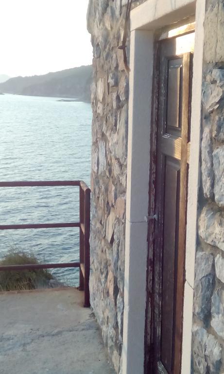 Villa Stone House In Buljarica à Petrovac Extérieur photo