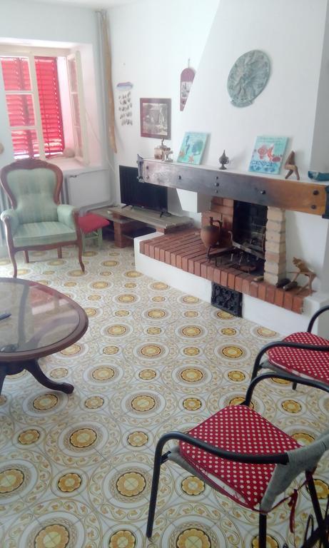 Villa Stone House In Buljarica à Petrovac Extérieur photo