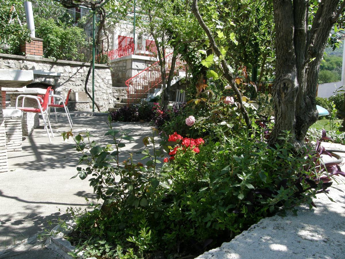 Villa Stone House In Buljarica à Petrovac Extérieur photo
