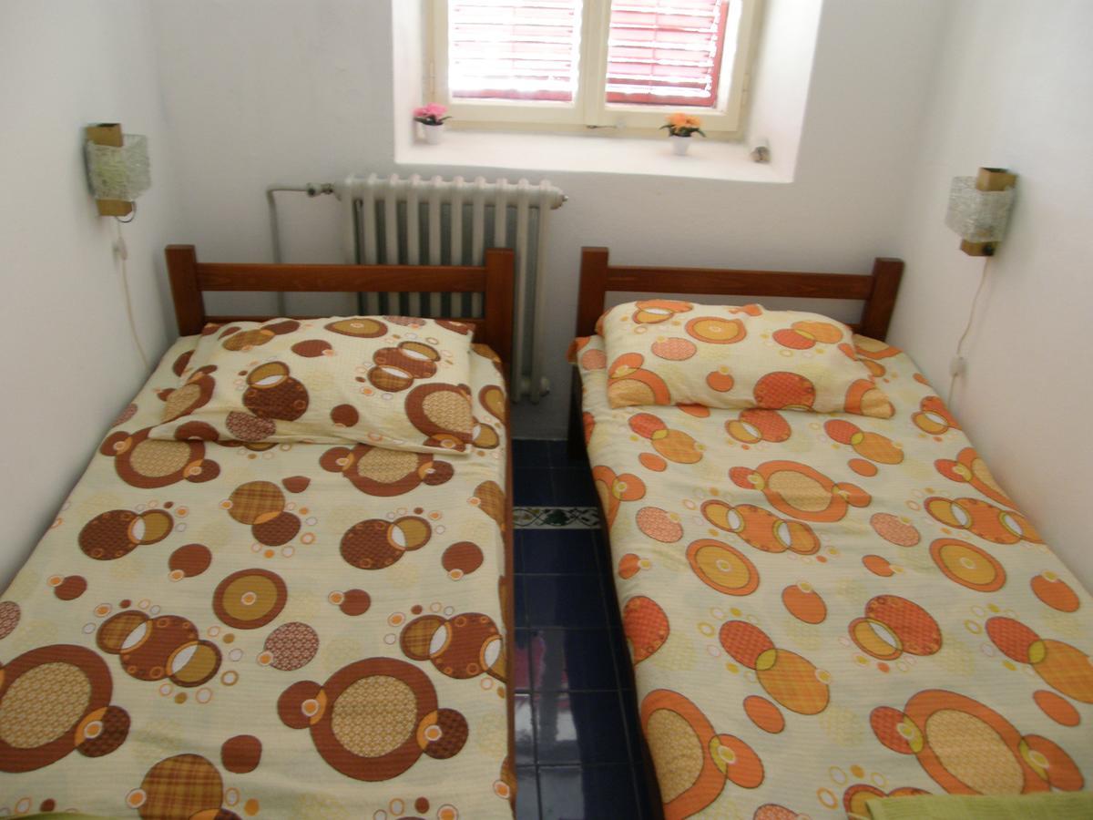 Villa Stone House In Buljarica à Petrovac Extérieur photo
