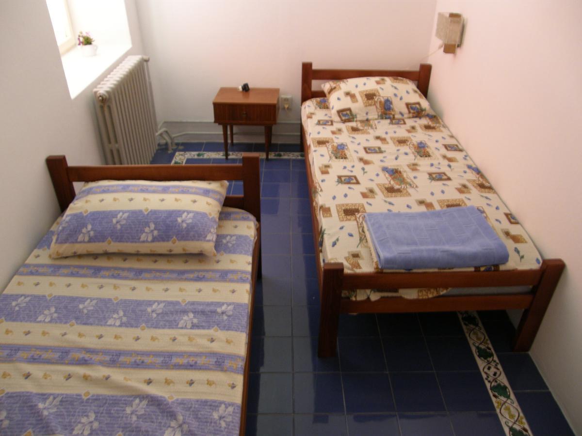 Villa Stone House In Buljarica à Petrovac Extérieur photo